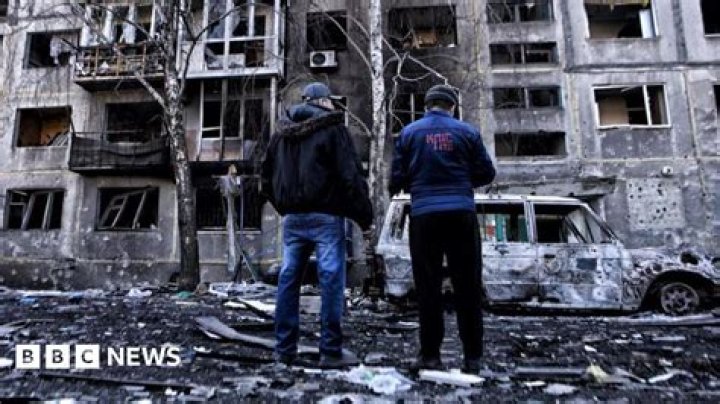 Russian strikes kill 2 people in Kherson region