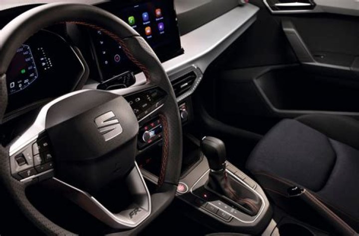 Seat Ibiza: Seat Ibiza 2021: al volante de un coche histórico que puede ser el último