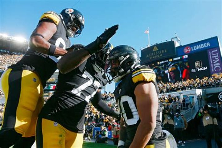 Steelers’ dormant run game has come alive (again), propelling win vs. Packers