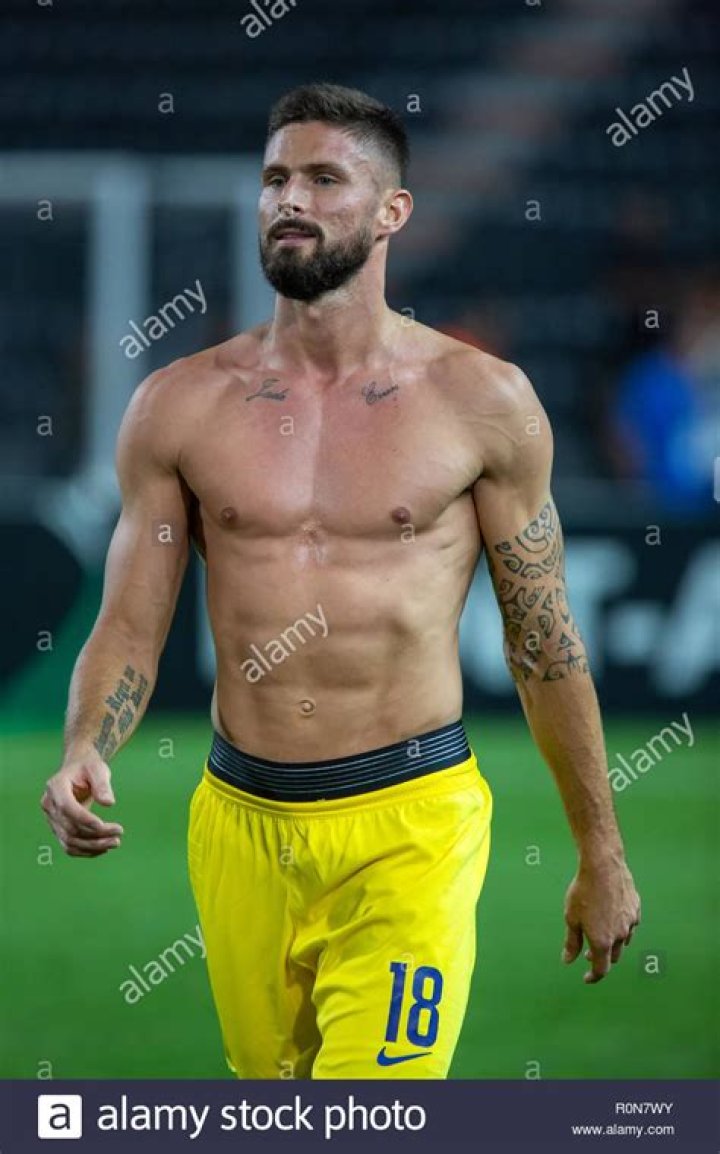 Taille Olivier Giroud