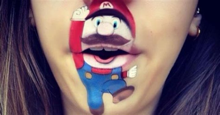 This Makeup Artist Draws Cartoon Characters on Her Chin
