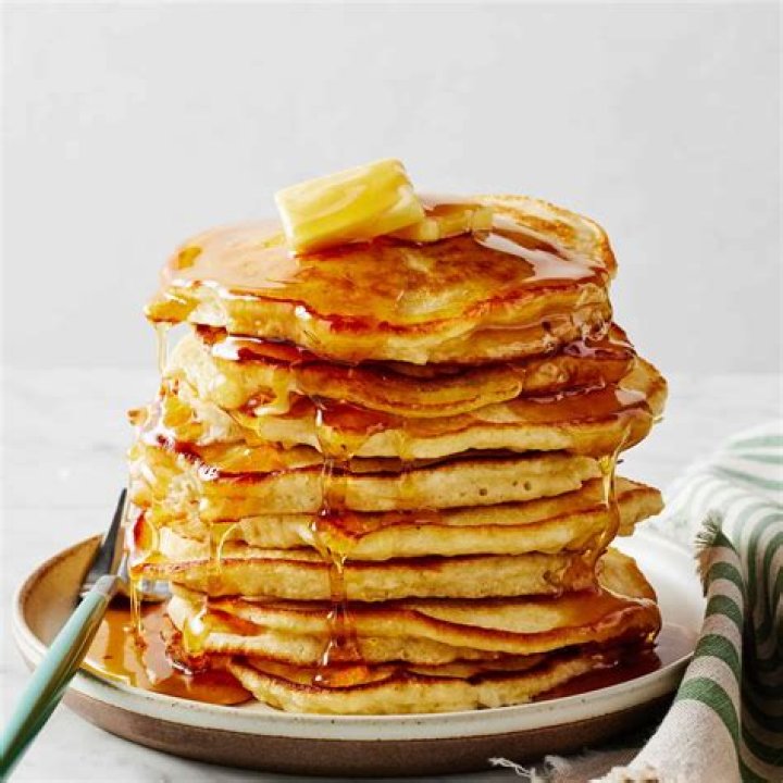 This Recipe For Fluffy Pancakes Will Make Your Saturday Mornings