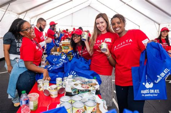 Thousands volunteer for Hands On Atlanta Day