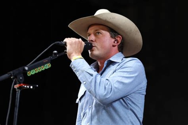 Turnpike Troubadours' Evan Felker Says He's 'Found Sobriety'