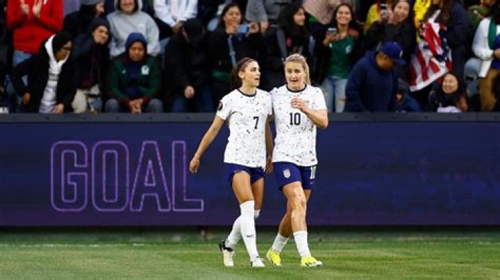 US women's captain Lindsey Horan apologizes after saying American soccer fans 'aren't smart'