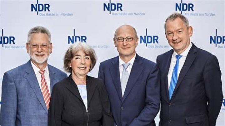 Volksverhetzung? Offener Brief des Thalia-Intendanten Joachim Lux an DIE WELT