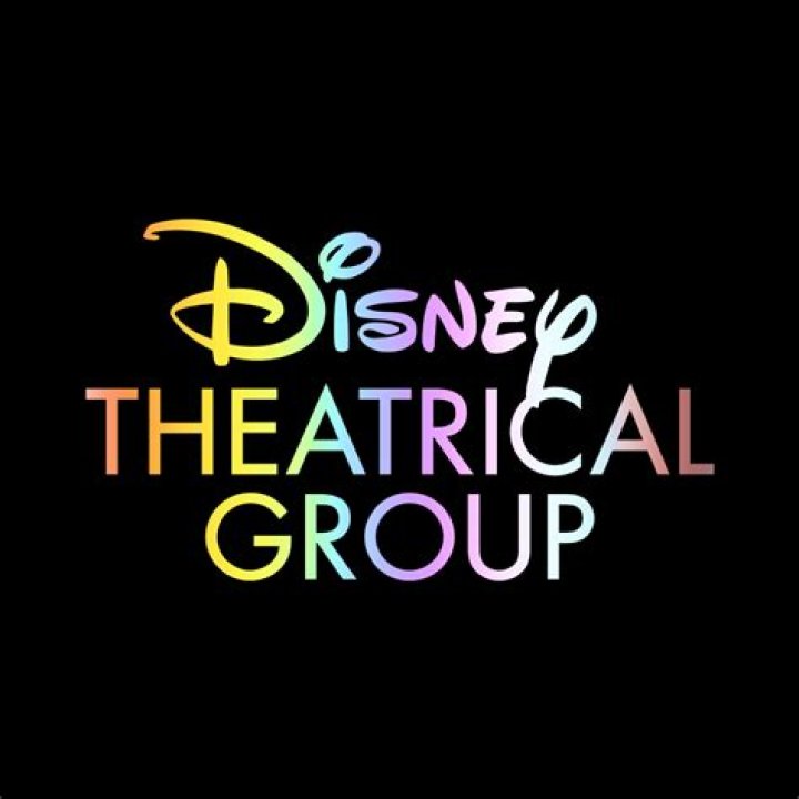 Which NYC Theatre Was Restored by Disney in 1997