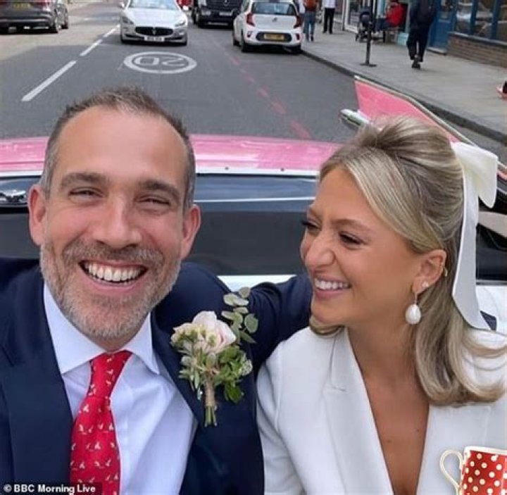  Who is Chris van Tulleken’s wife? Meet Daily Mail journalist Dinah! Tue 19 May 2020 17:26 Eve Edwards 