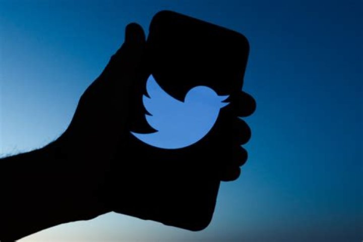 Why Twitter Is Blocking Users Who Are Not Logged In